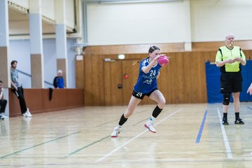 Bild 191 - wCJ TSV Ellerau - HSG Kremperheide/Muensterdorf : Ergebnis: 22:20